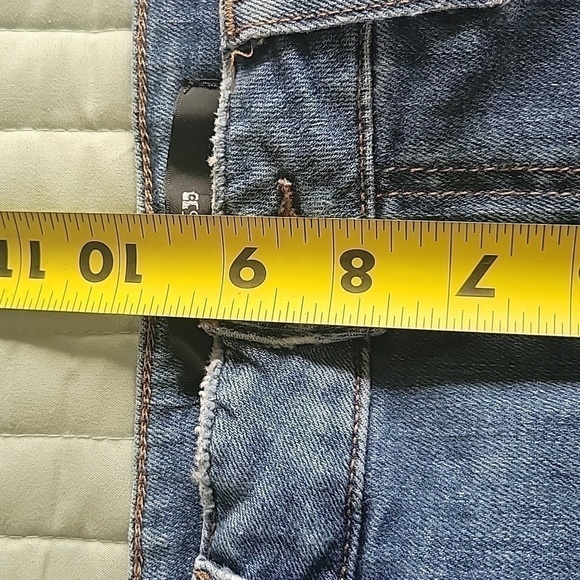 JOE'S JEANS DISTRESSED BLUE JEAN SHORTS BECKETT SIZE 29 - Picture 16 of 16